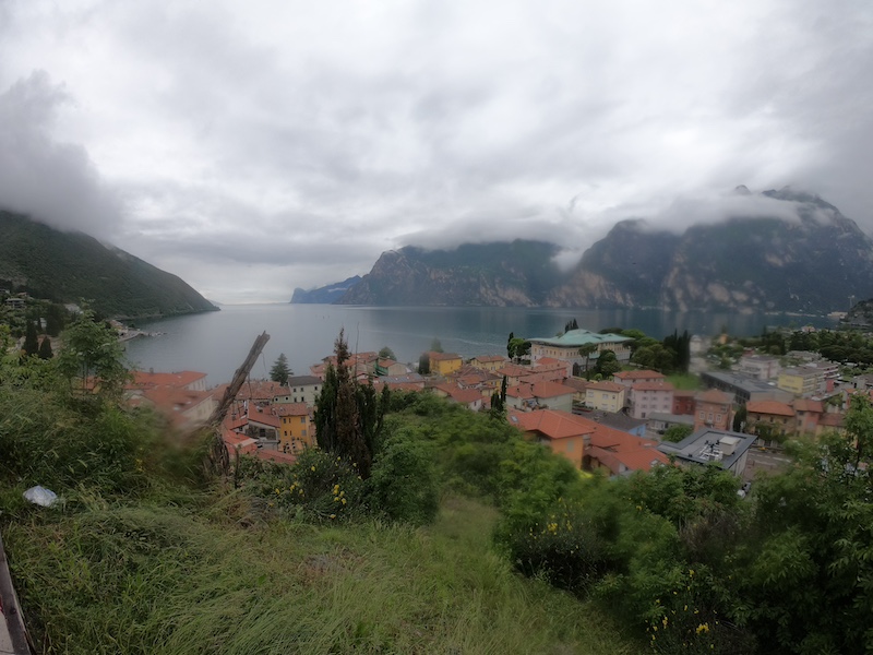 Blick auf den Gardasee von oben